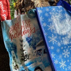 Holiday Themed Tote Bags Set - Blue and Red